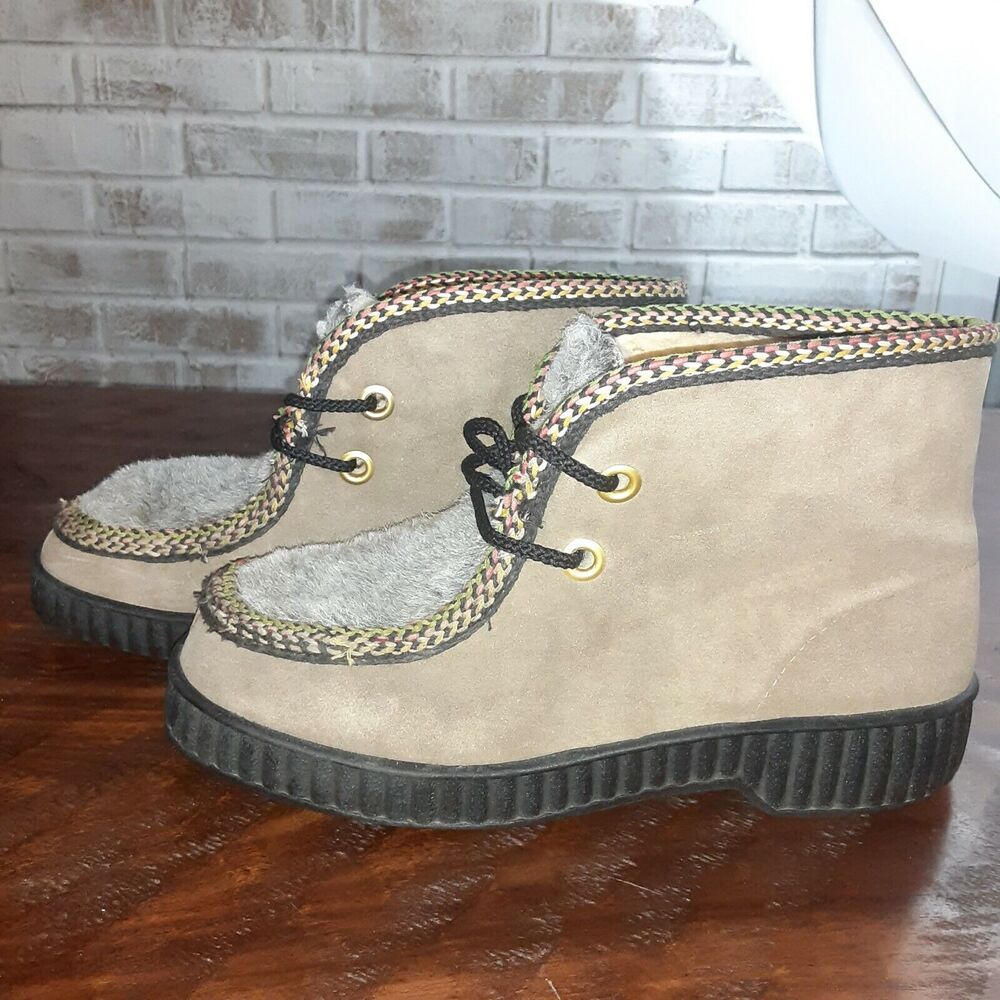 Vintage Vegan Suede & Faux Fur Chukka Boot With Crosstitch sz 7